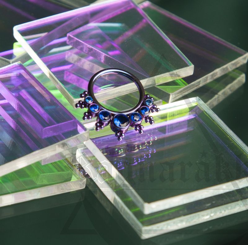 Empress Lana Hue Dized Hinged Ring 