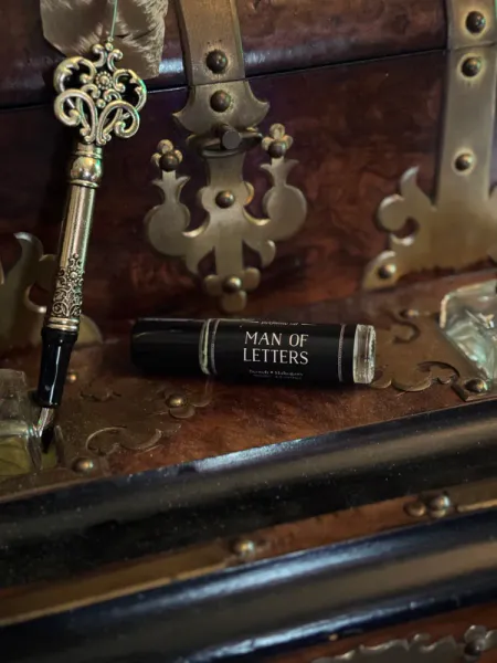 Hovedbilde Man of Letters Perfume Oil